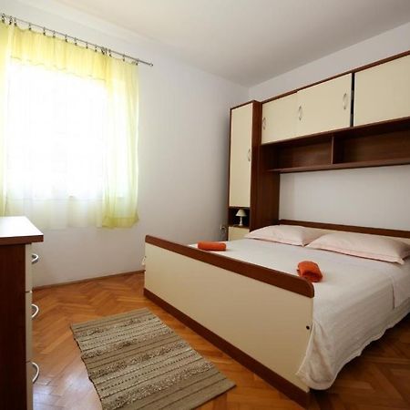 Apartment Merica Слатине Экстерьер фото